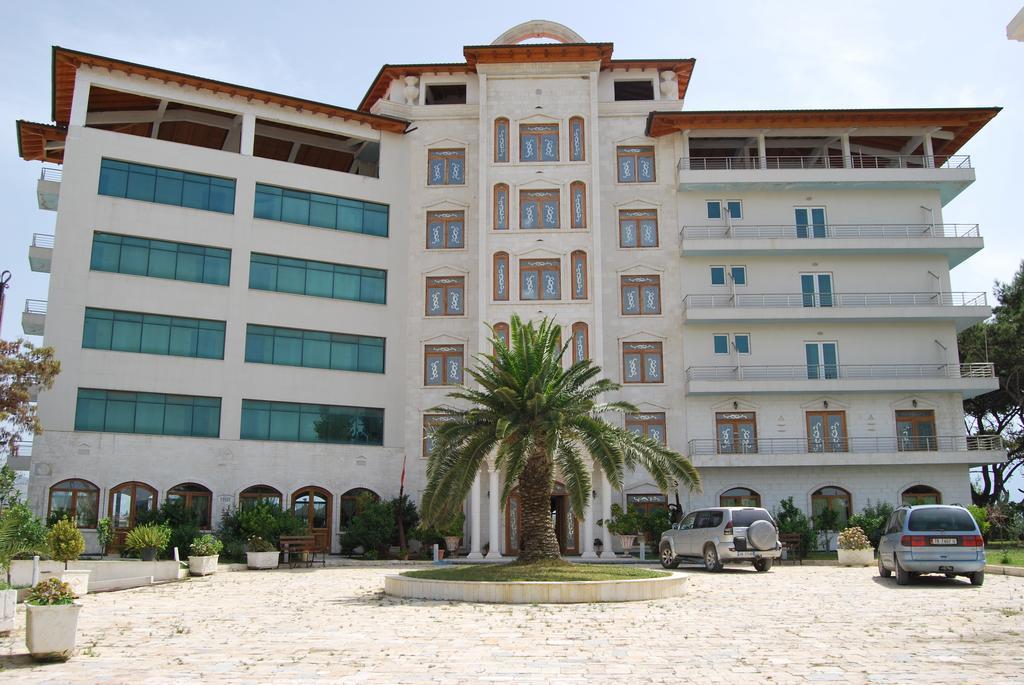 Europa Grand Resort Vlorë Esterno foto