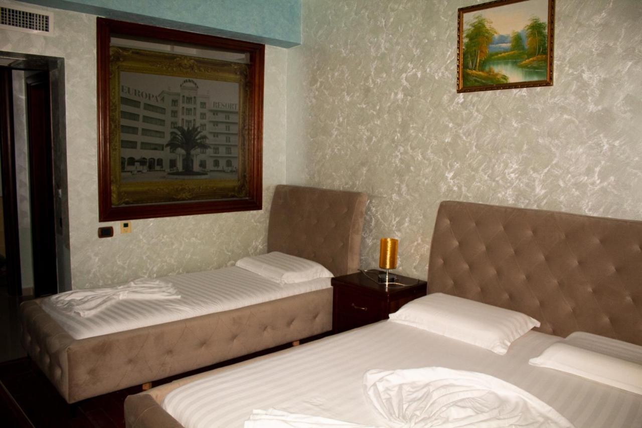 Europa Grand Resort Vlorë Esterno foto