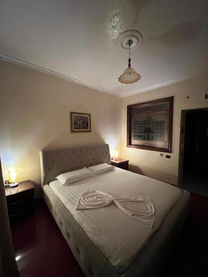 Europa Grand Resort Vlorë Esterno foto