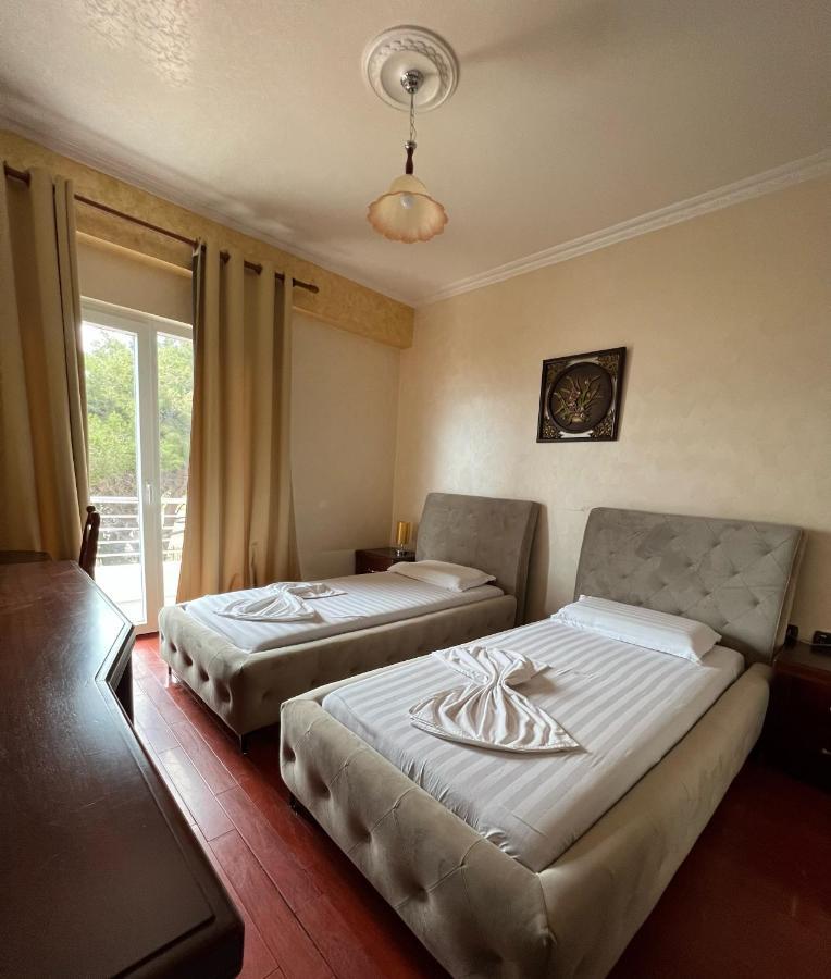 Europa Grand Resort Vlorë Esterno foto