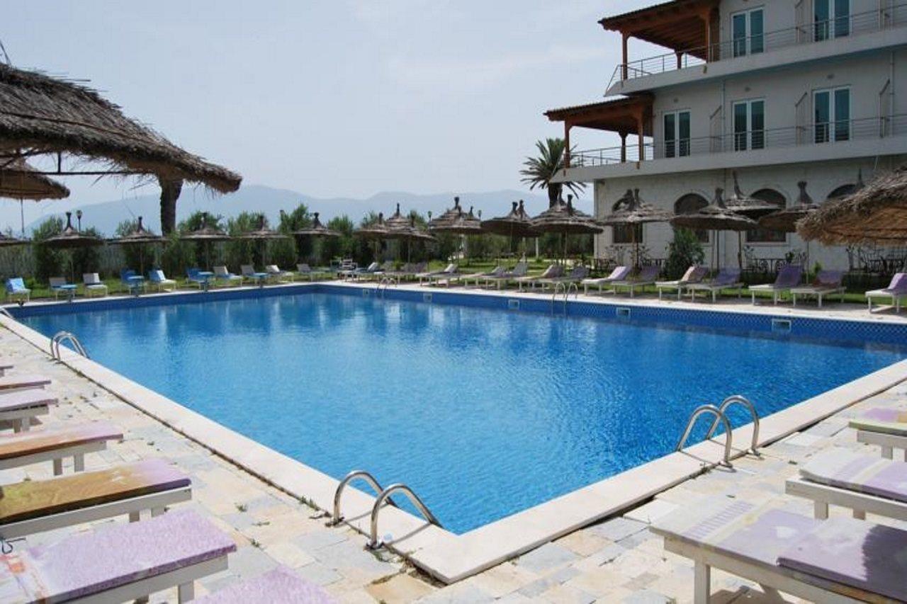 Europa Grand Resort Vlorë Esterno foto