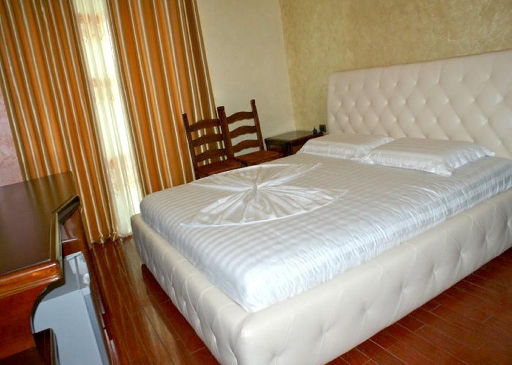 Europa Grand Resort Vlorë Esterno foto