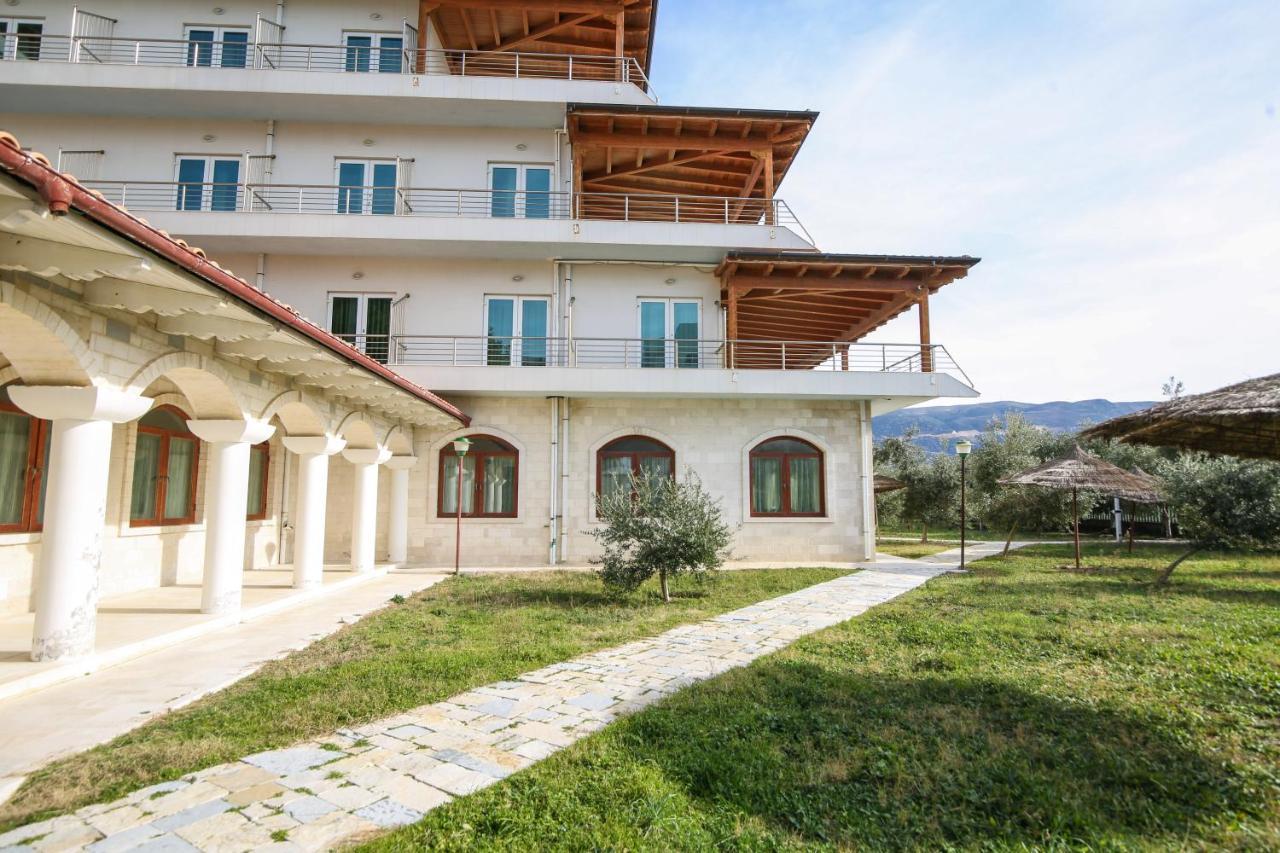 Europa Grand Resort Vlorë Esterno foto
